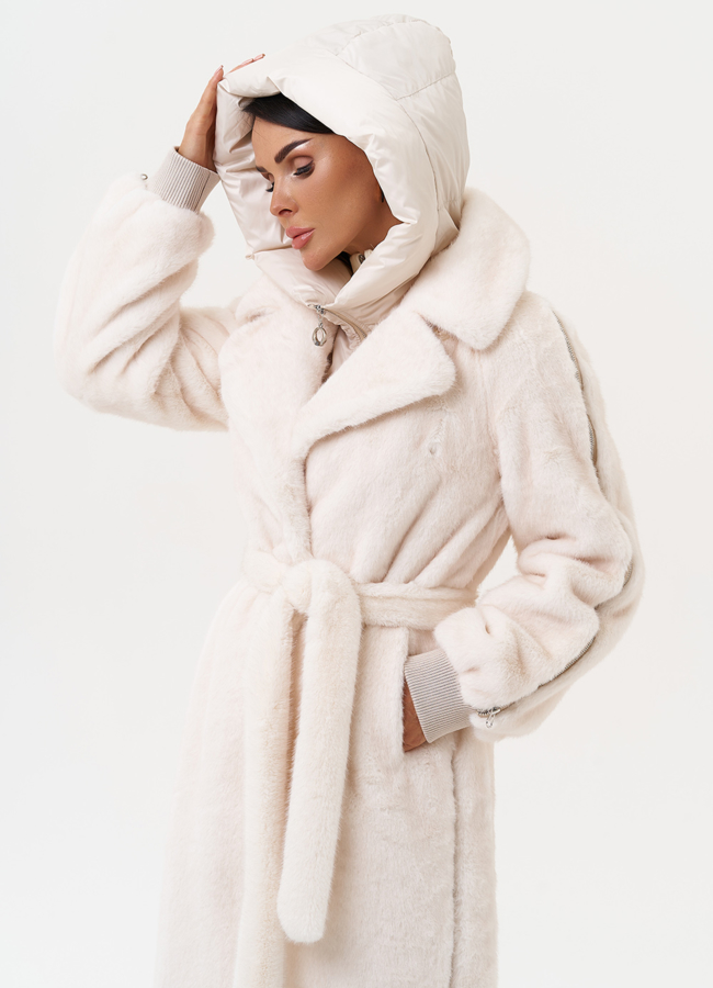 Женская шуба со съёмным капюшоном модель № 31237 универмаг малина