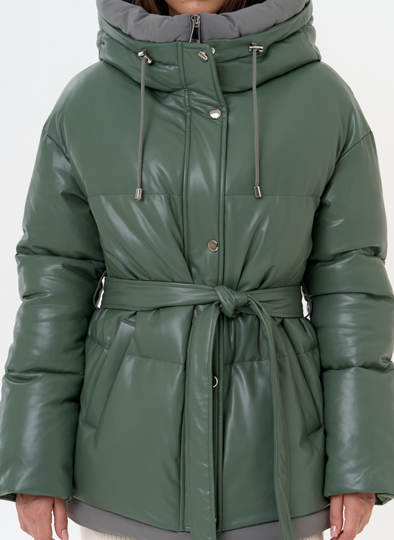 Женский пуховик из эко кожи с поясом