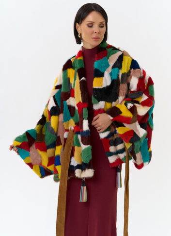 Яркая шуба из меха норки