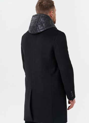 Мужское пальто черного цвета