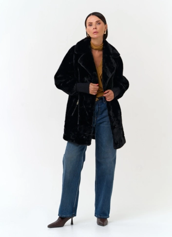 Женское пальто из эко меха