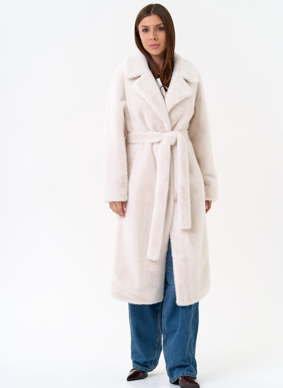 Женское пальто из эко меха с декоративными молниями