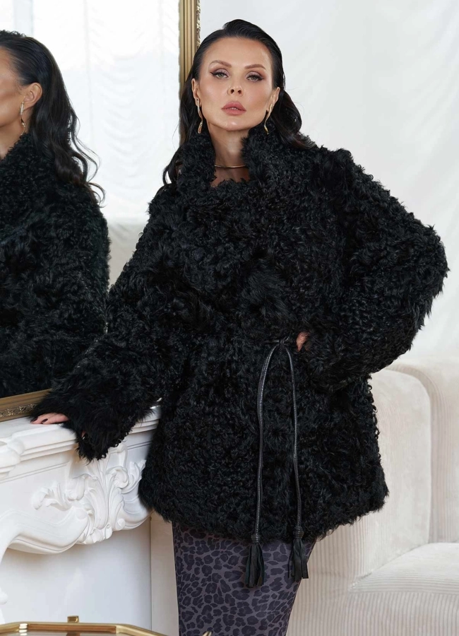 Натуральная дубленка модель № 26832 меха малина