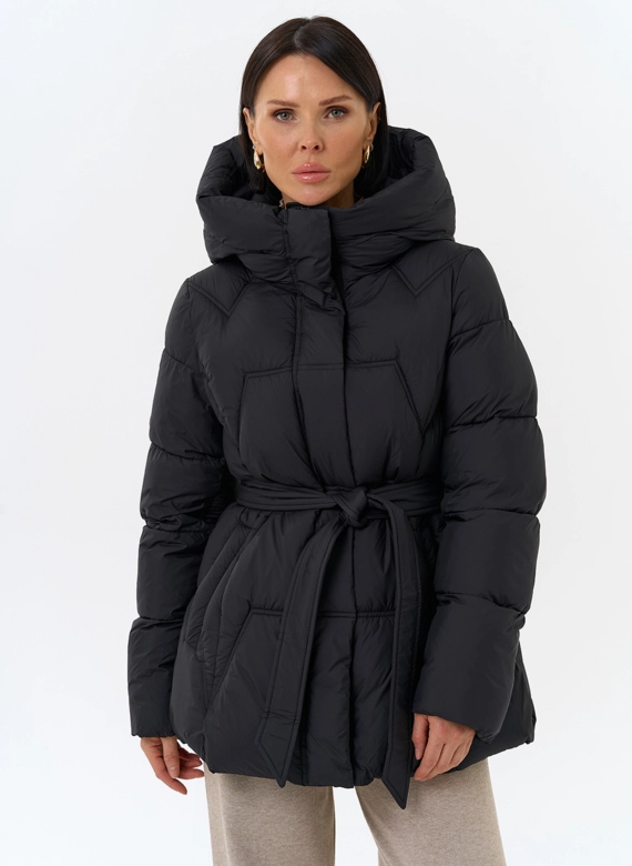 Женский пуховик с поясом