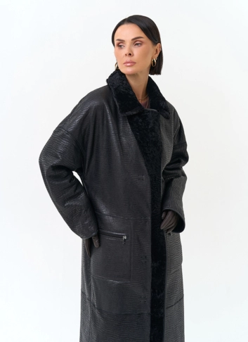 Женская двухсторонняя дубленка с английским воротником фото